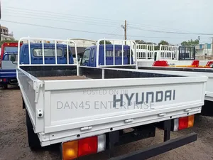 Hyundia Mighty 2 ( Six Holes) Truck