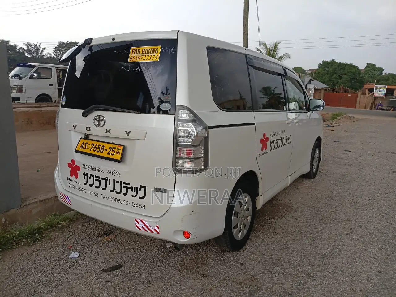 Toyota Voxy 2013 White