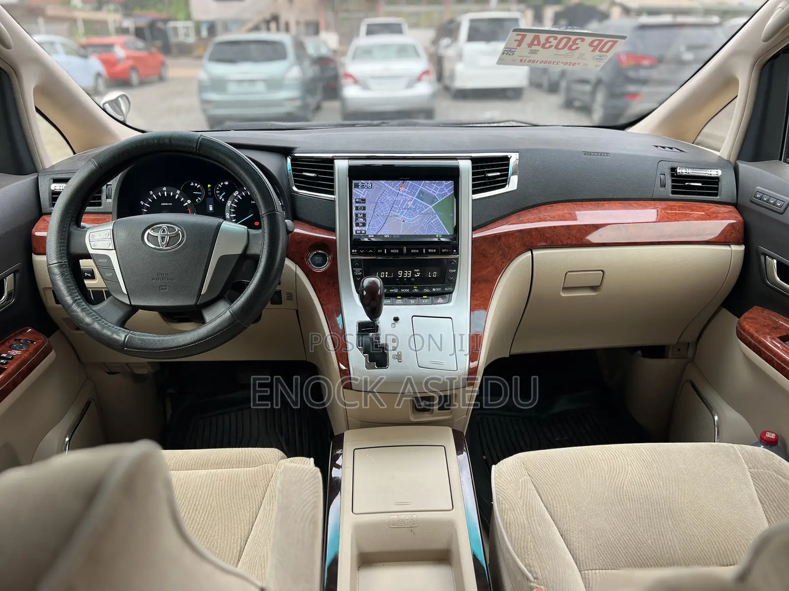 Toyota Vellfire 2010 White