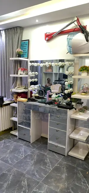 Makeup Vanity