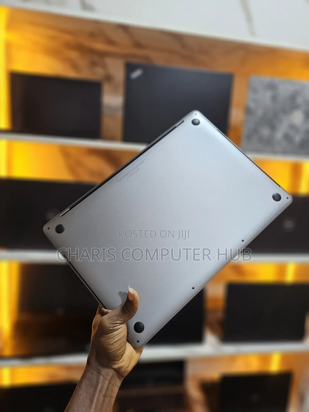 Laptop Apple MacBook 2018 32GB Intel Core I9 SSD 1T