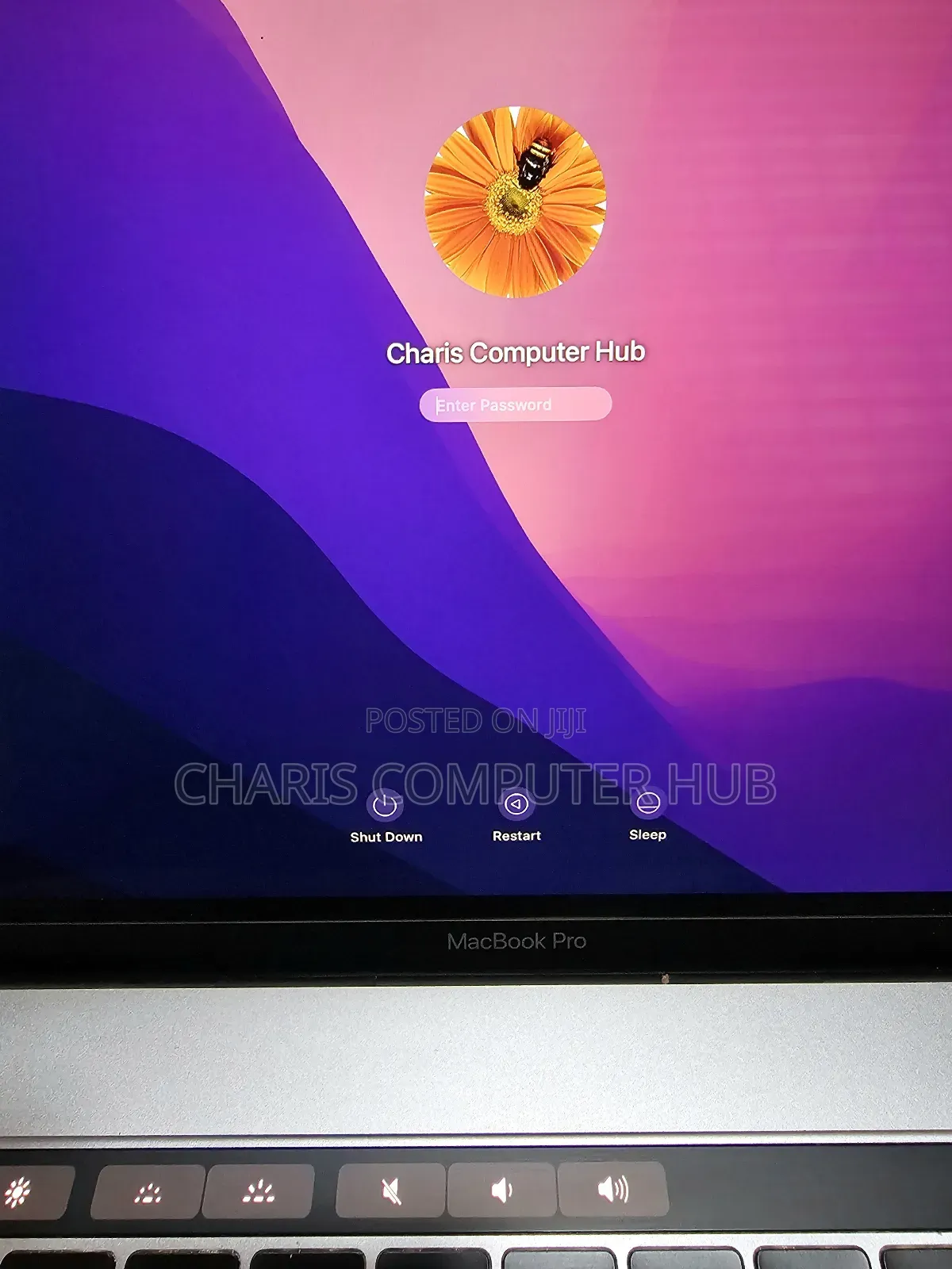 Laptop Apple MacBook 2018 32GB Intel Core I9 SSD 1T