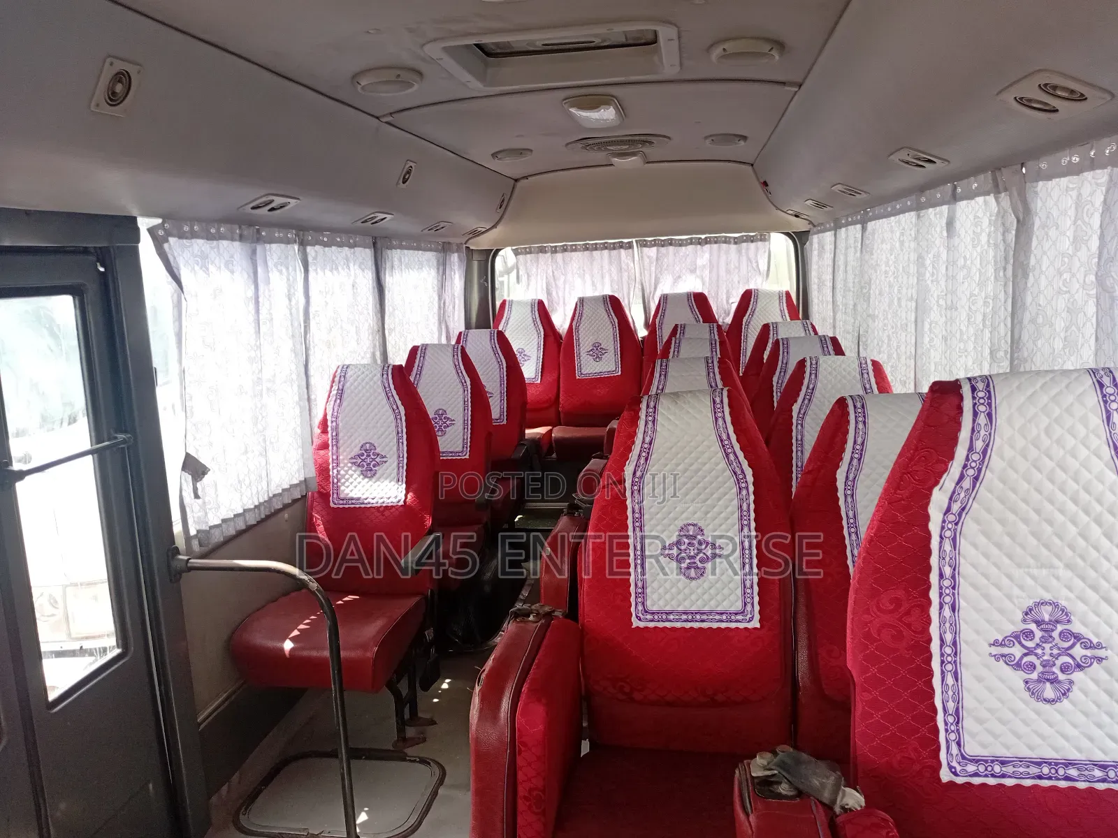 Hyundai County 2011 White