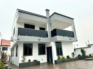 4bdrm House in West Hills Mall Area for sale