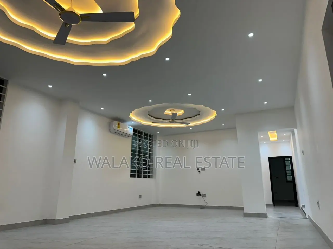 4bdrm House in West Hills Mall Area for sale