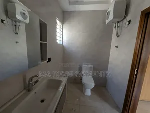 4bdrm House in Madev Realty, Achimota for rent