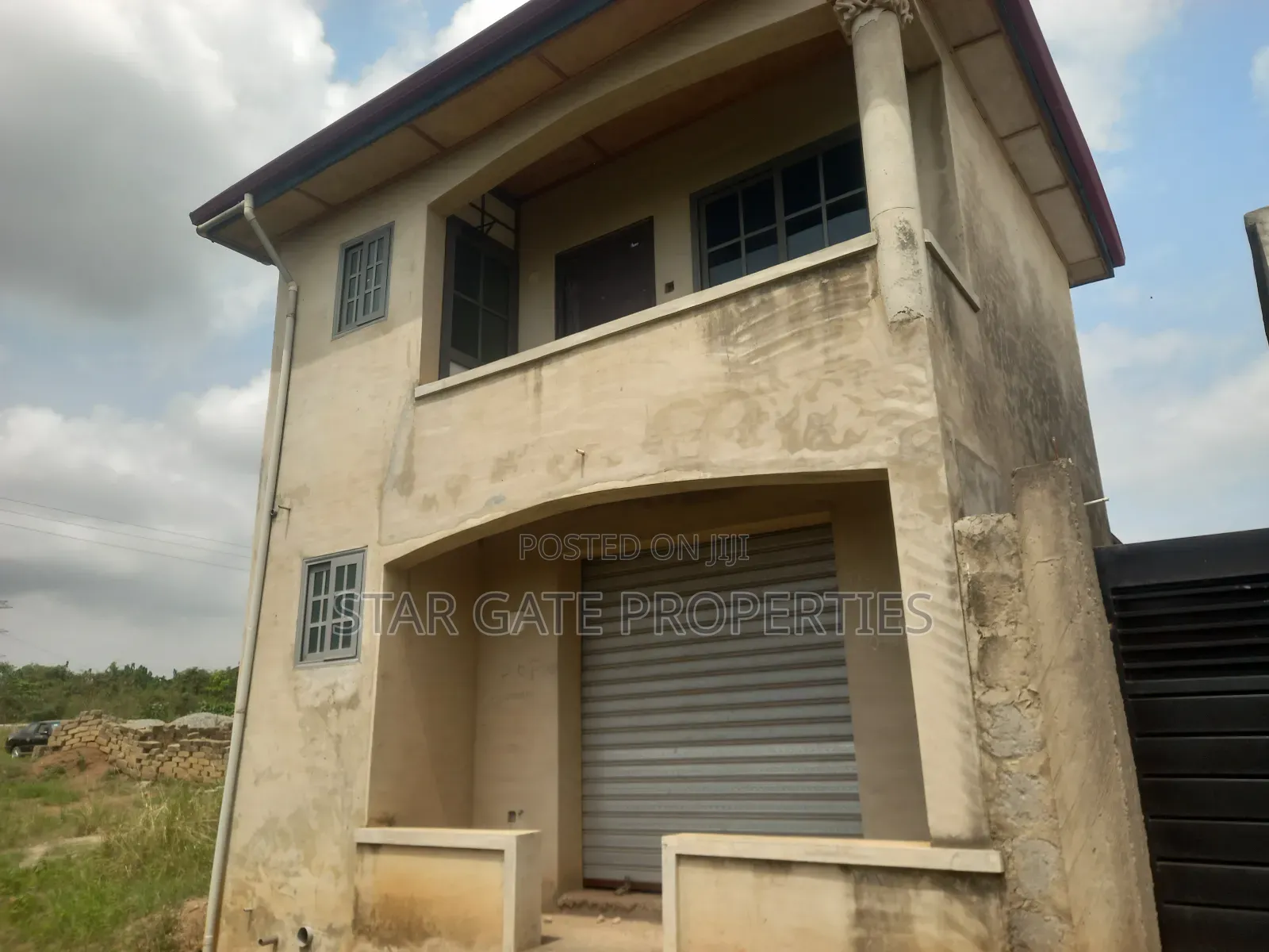 6bdrm House in Mampongteng Dumanafo, Kumasi Metropolitan for sale