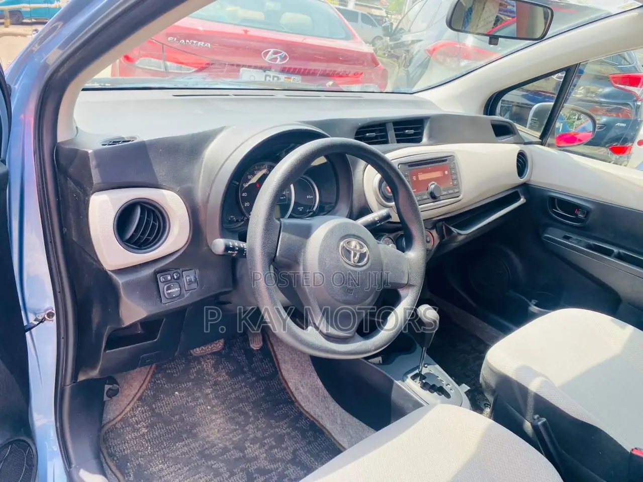 Toyota Vitz 1.3 FWD 3dr 2012 Blue