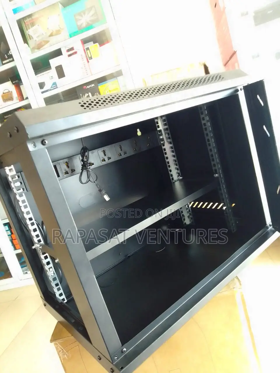 9u Rack With Fan, Pdu and Tray