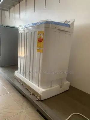 Nasco 7kg Compact Twin Tub Washer: Fast Efficient Laundry