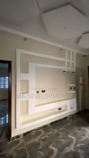 3bdrm Apartment in Madev Realty, Ofankor for rent