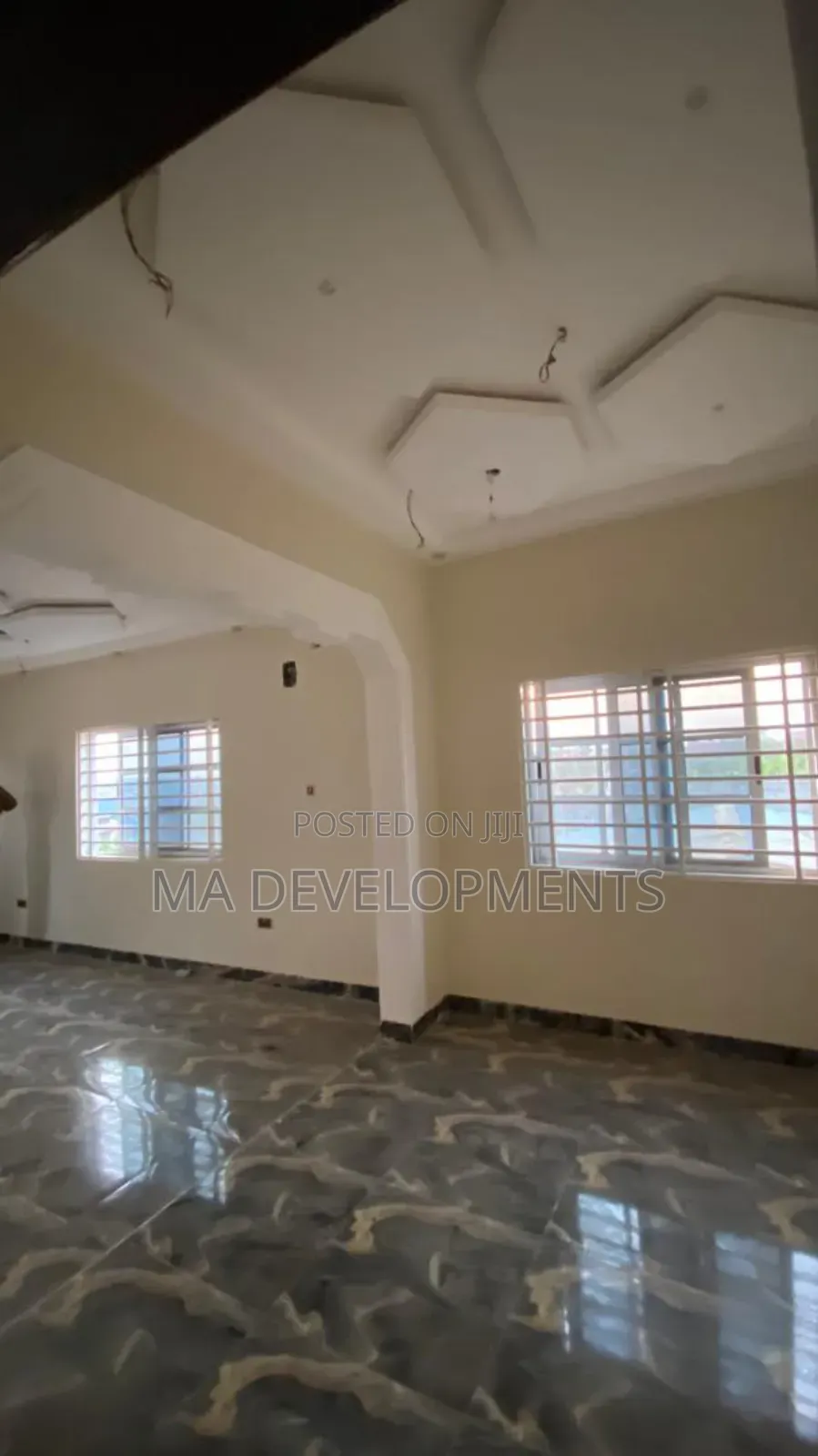 3bdrm Apartment in Madev Realty, Ofankor for rent