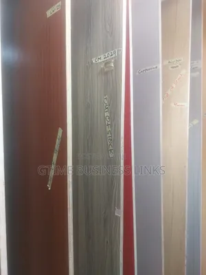 Laminated Plywood (Semi-Gloss)