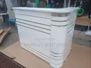 White and Silver Striped Reception Desk (120*60*110cm)