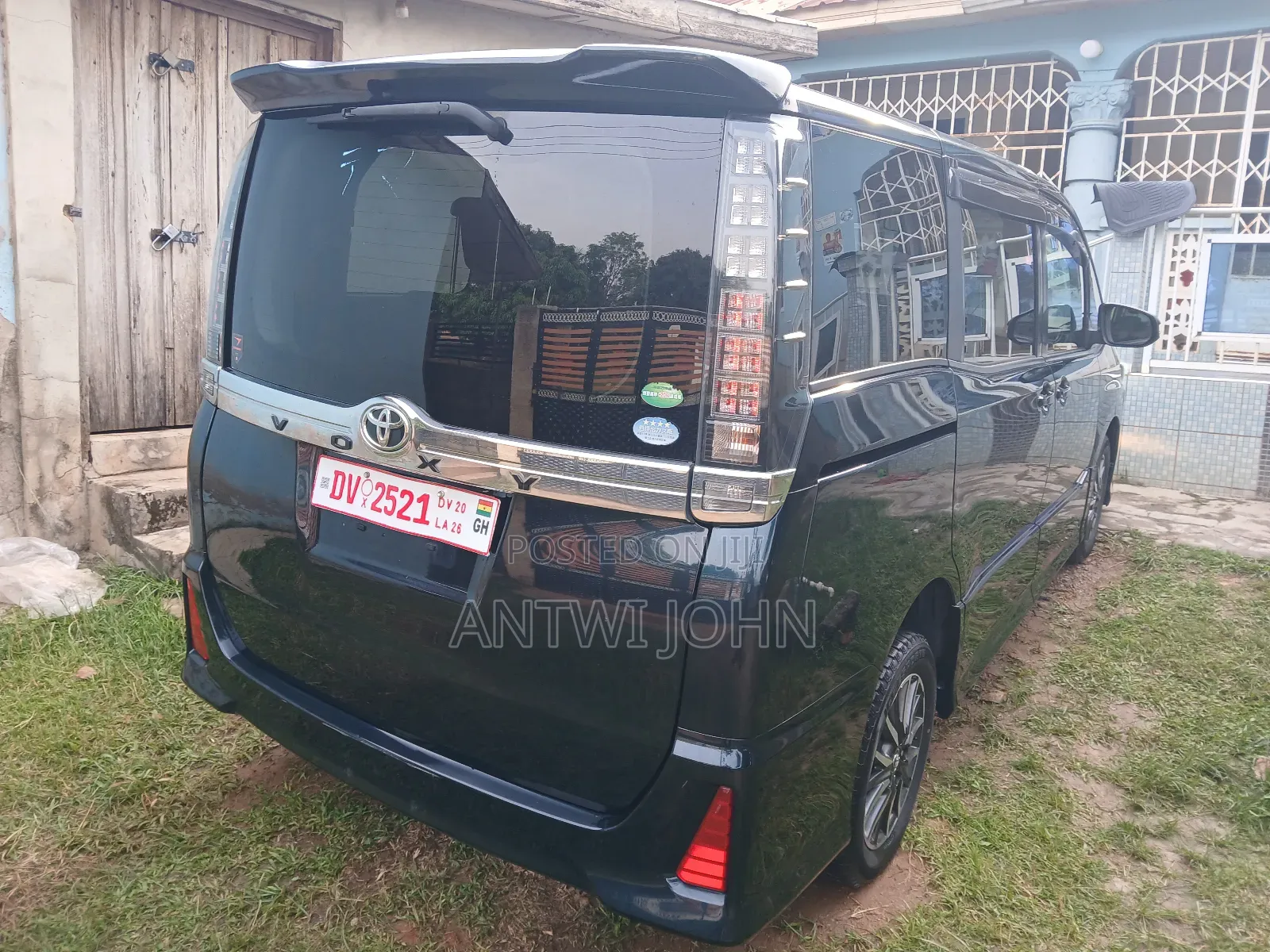 Toyota Voxy SV Premium 2014 Blue