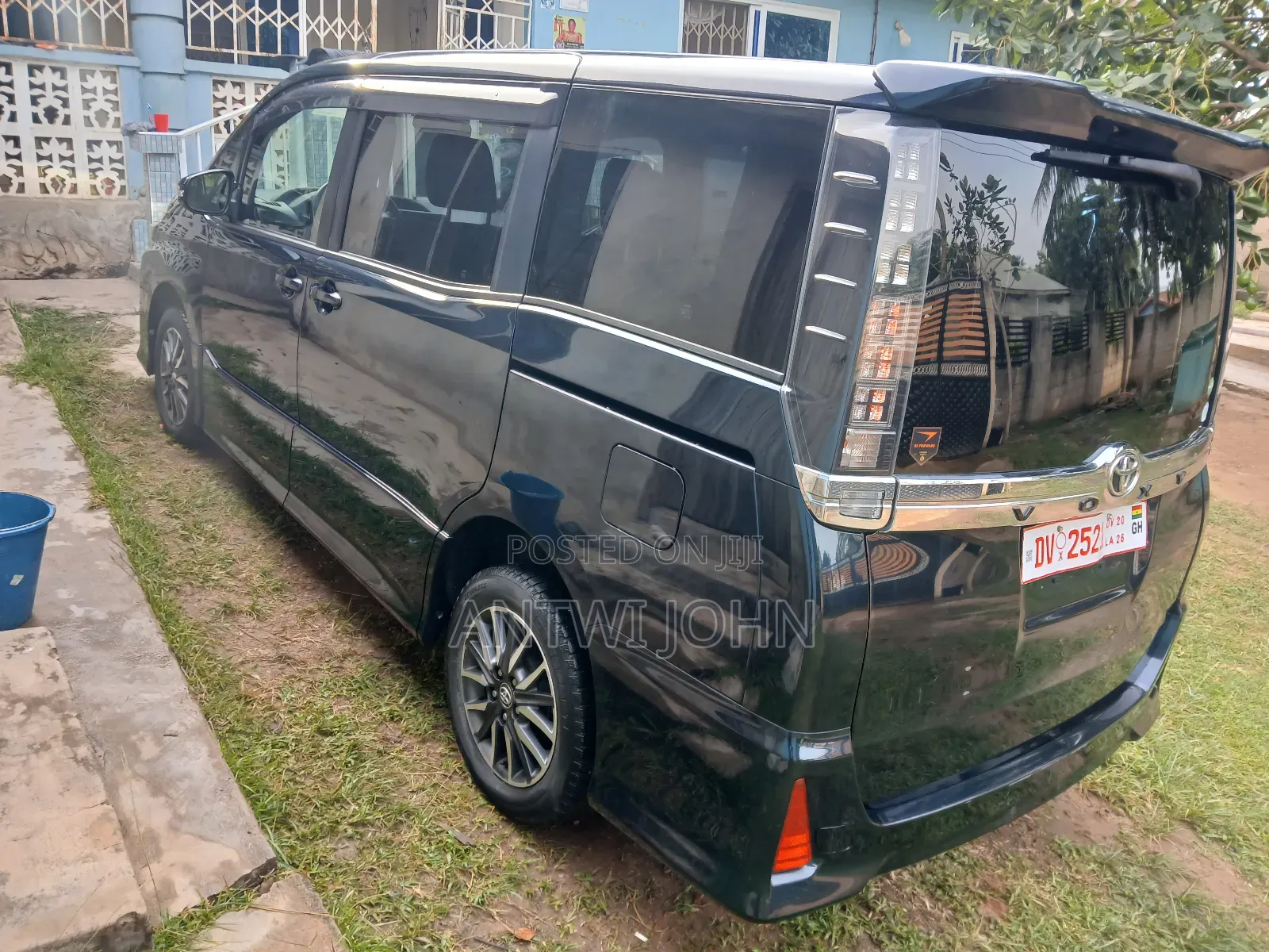 Toyota Voxy SV Premium 2014 Blue
