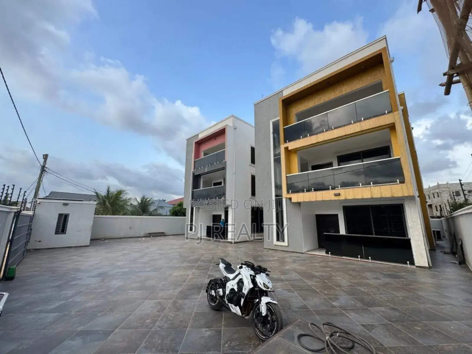 2bdrm Apartment in Ashaley Botwe for rent