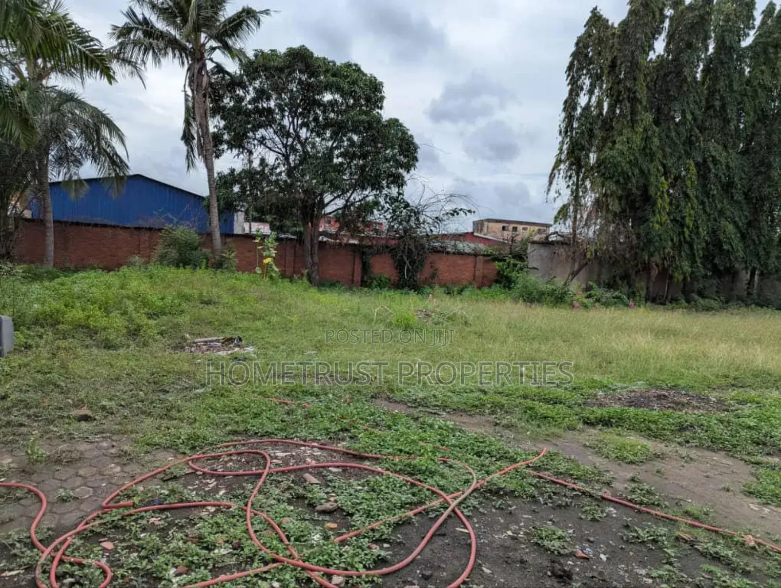 8bdrm House in Hometrust, Cantonments for rent