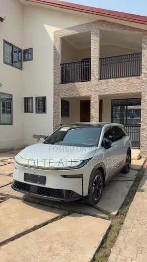 New Toyota bZ3 2025 Off white