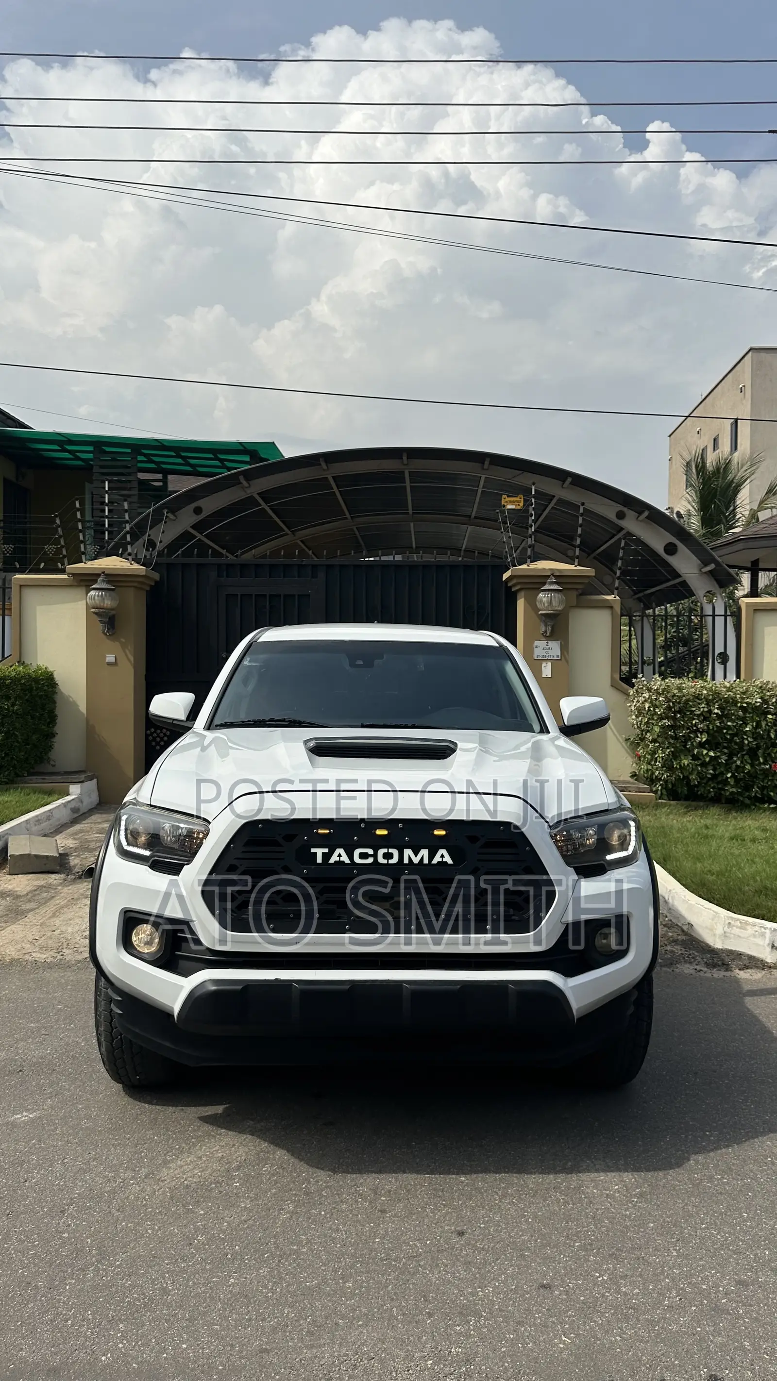 Toyota Tacoma 2020 White