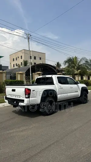 Toyota Tacoma 2020 White