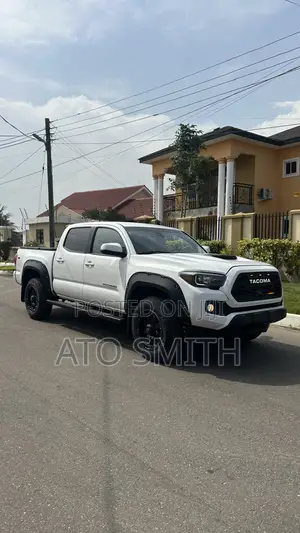 Toyota Tacoma 2020 White