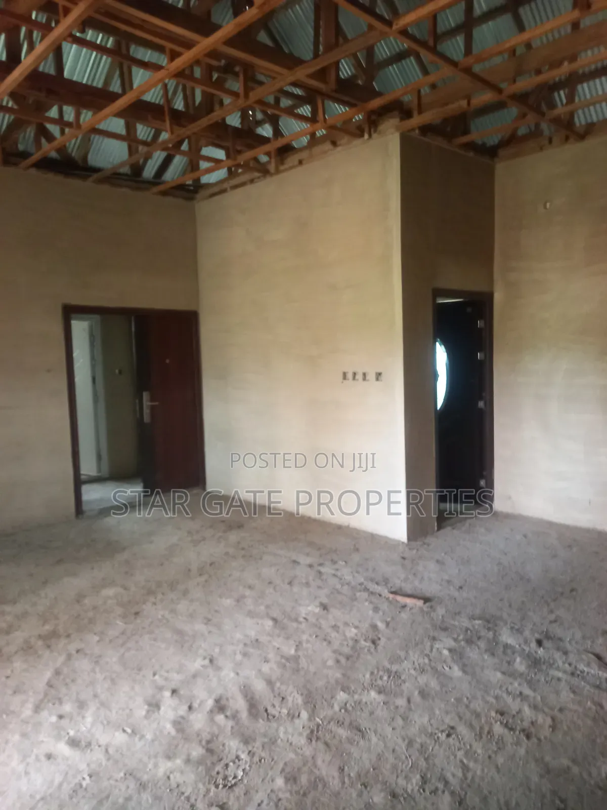 6bdrm House in Mampongteng Dumanafo, Kumasi Metropolitan for sale