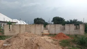 7bdrm Apartment in Born To Pray Estate, Ejisu-Juaben Municipal for sale