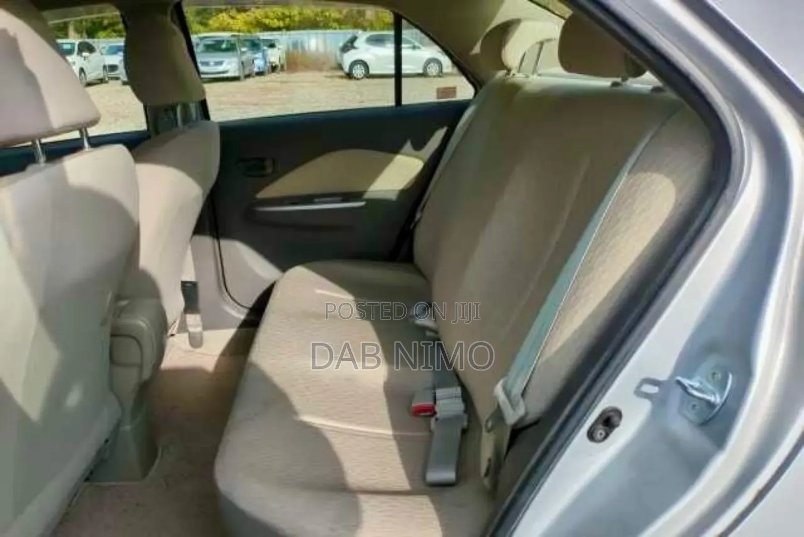 Toyota Belta 2012 Silver