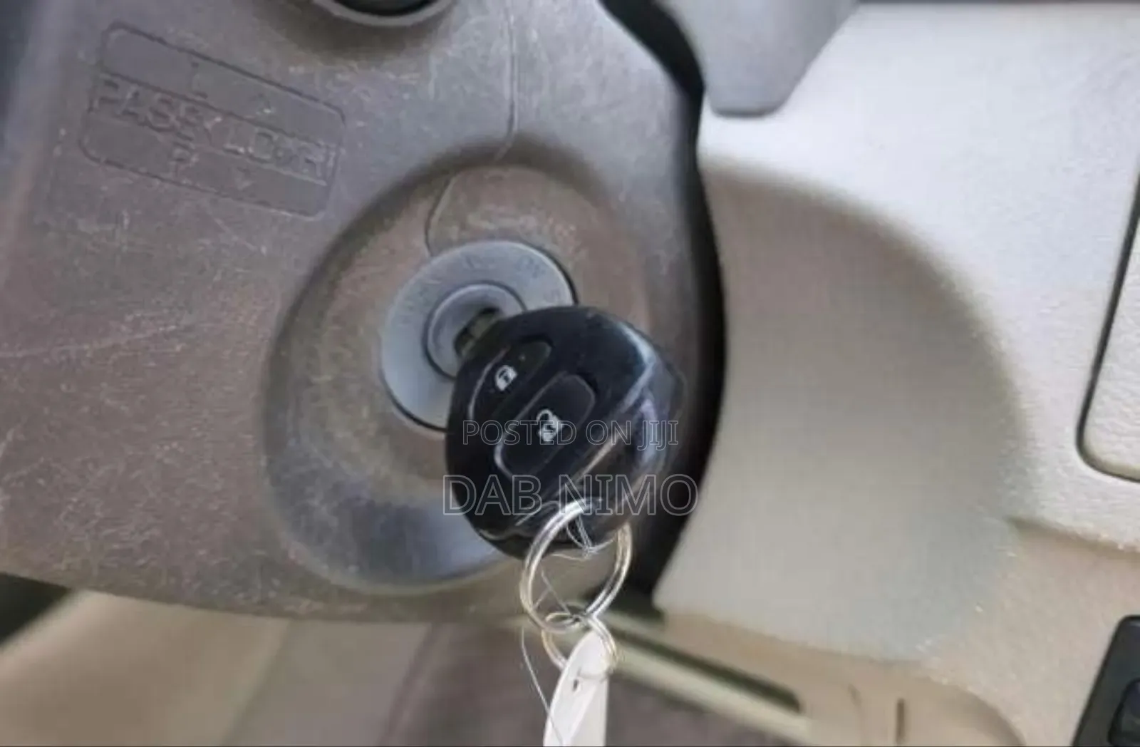 Toyota Belta 2012 Silver