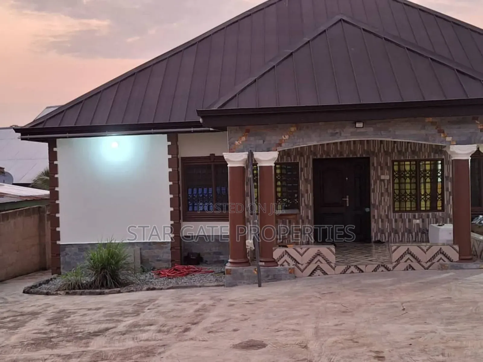 4bdrm House in Ejisu Krapa for sale