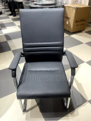 Sturdy Base Office Chair