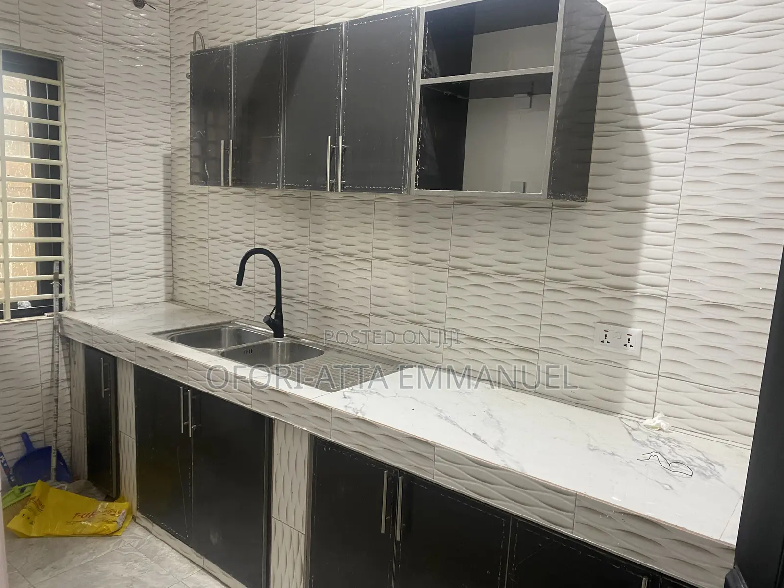 2bdrm Apartment in Amasaman 3 Junction, Pokuase for rent