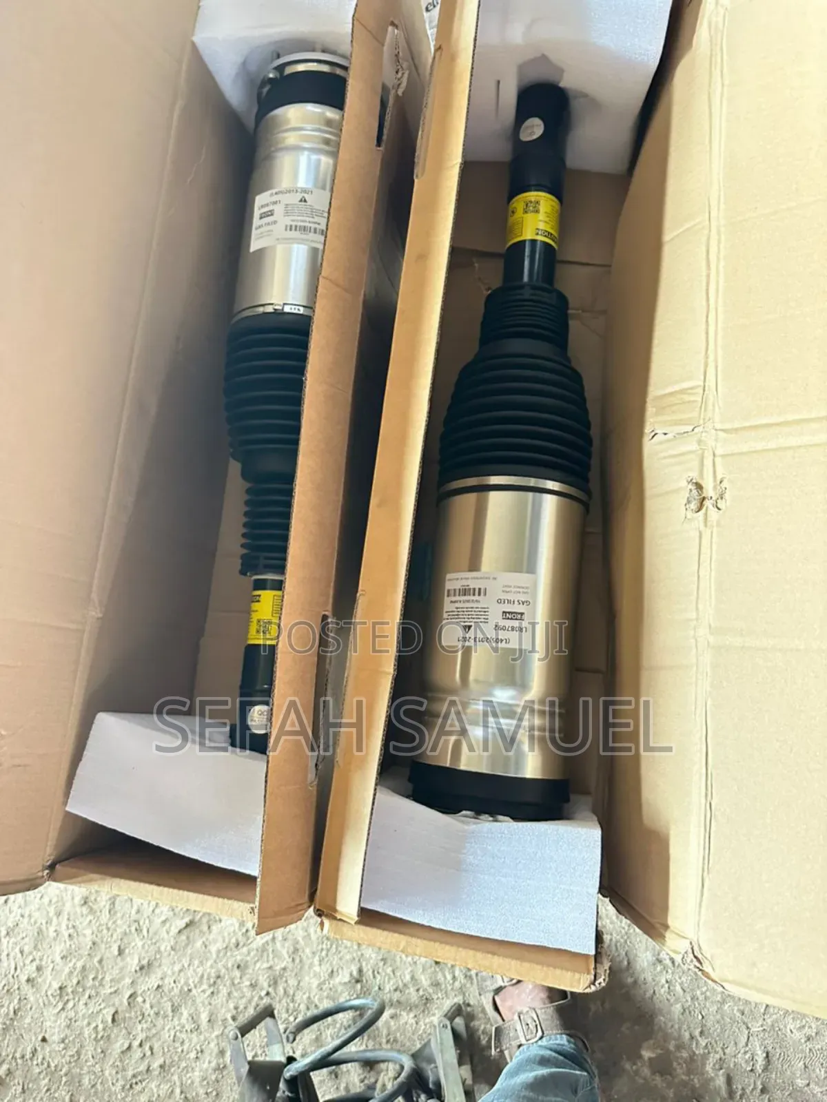 Range Rover Sport Front Shock Absorbers