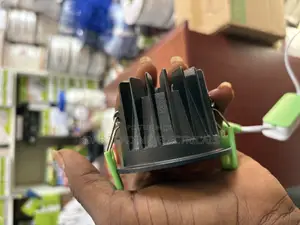 7 Watts Spotlight