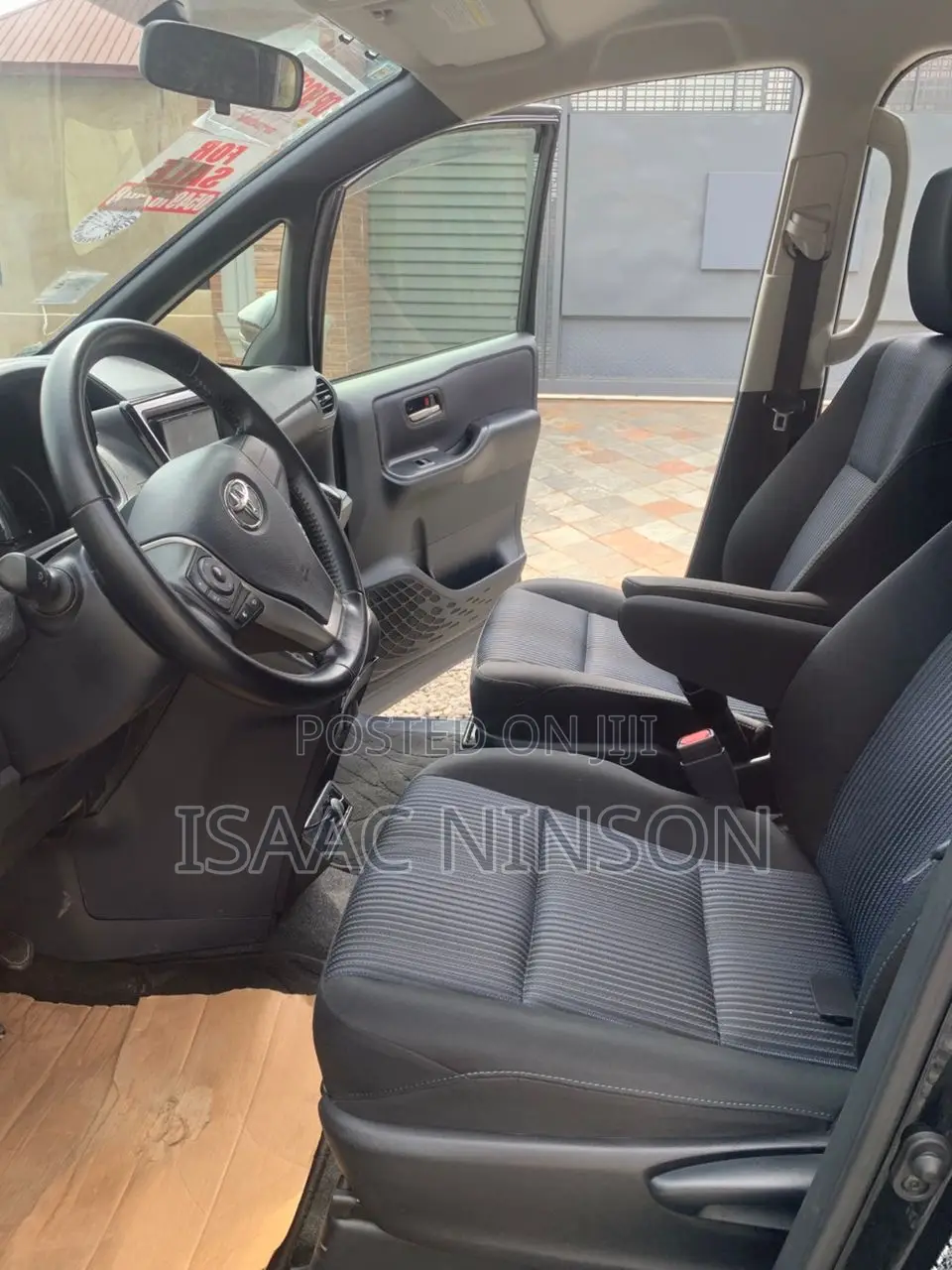 Toyota Voxy SV Premium 2014 Black