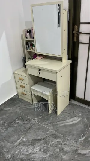 A Dresser or Vanity Set