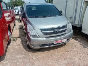 Hyundai Starex 2014 Silver