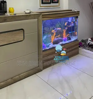 Turkish Aquarium With 15 Live Fishes