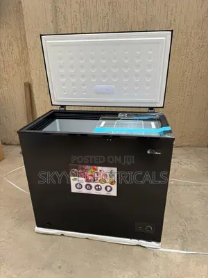 Rainbow 200l Chest Freezer Black