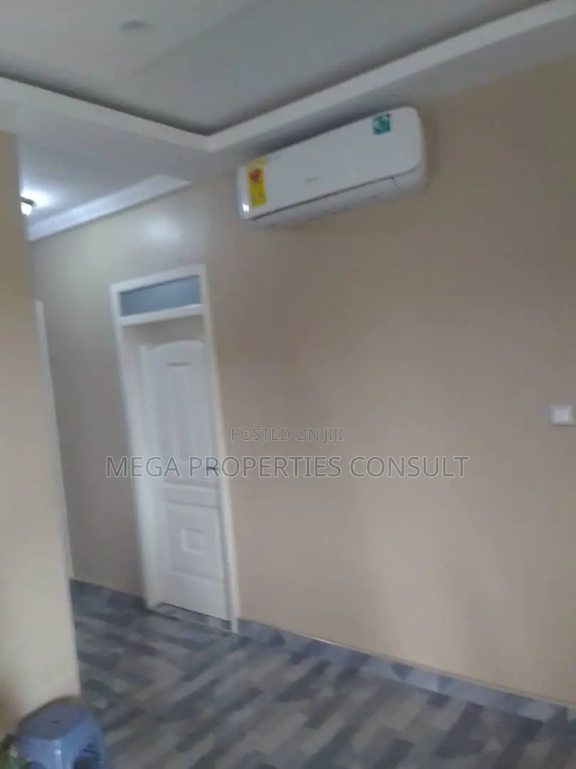 4bdrm House in Community 25 for rent