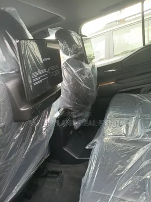 Toyota Hilux 2019 White