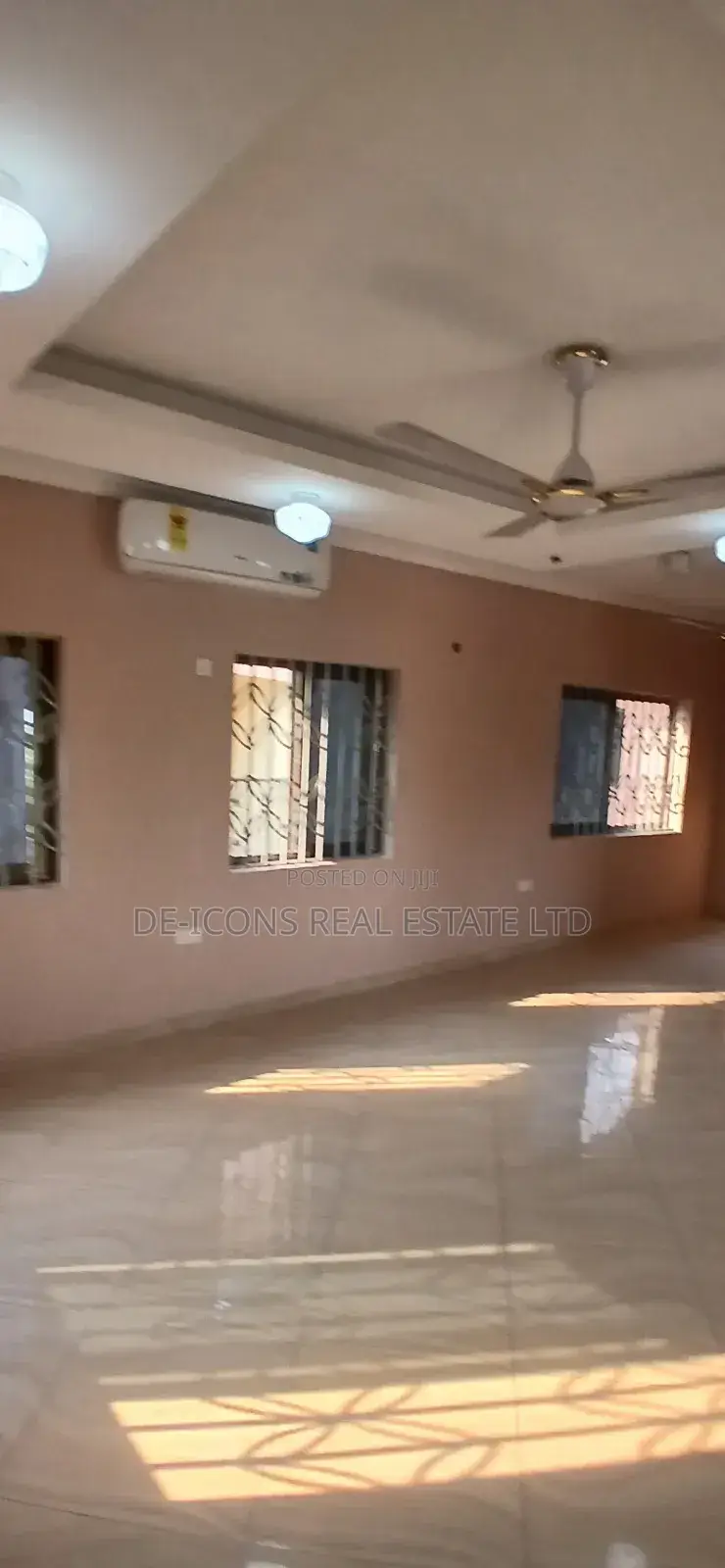 2bdrm Apartment in De-Icons Real Estate, Ga South Municipal for rent