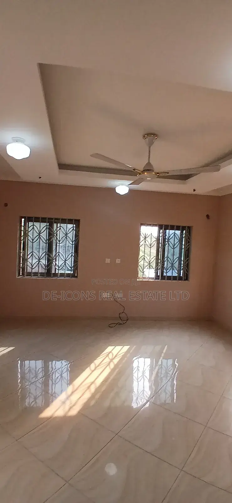 2bdrm Apartment in De-Icons Real Estate, Ga South Municipal for rent
