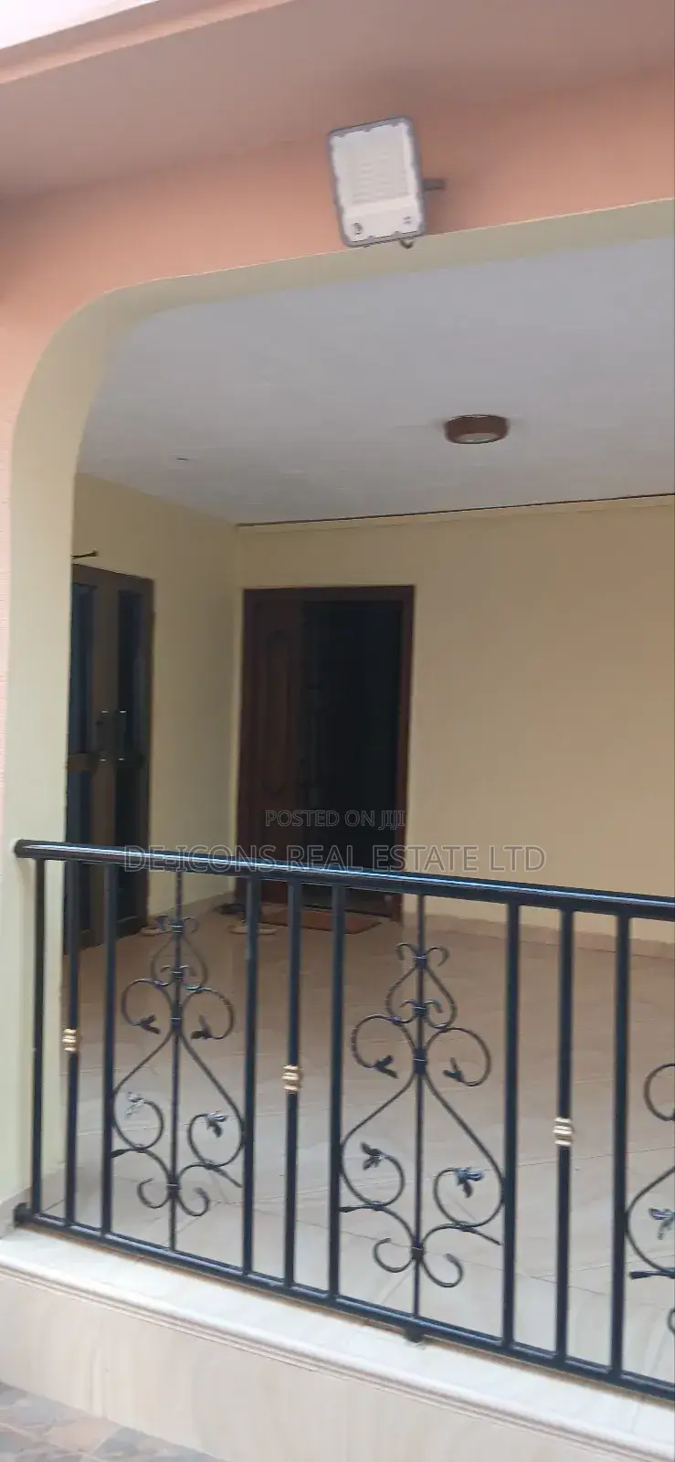 2bdrm Apartment in De-Icons Real Estate, Ga South Municipal for rent
