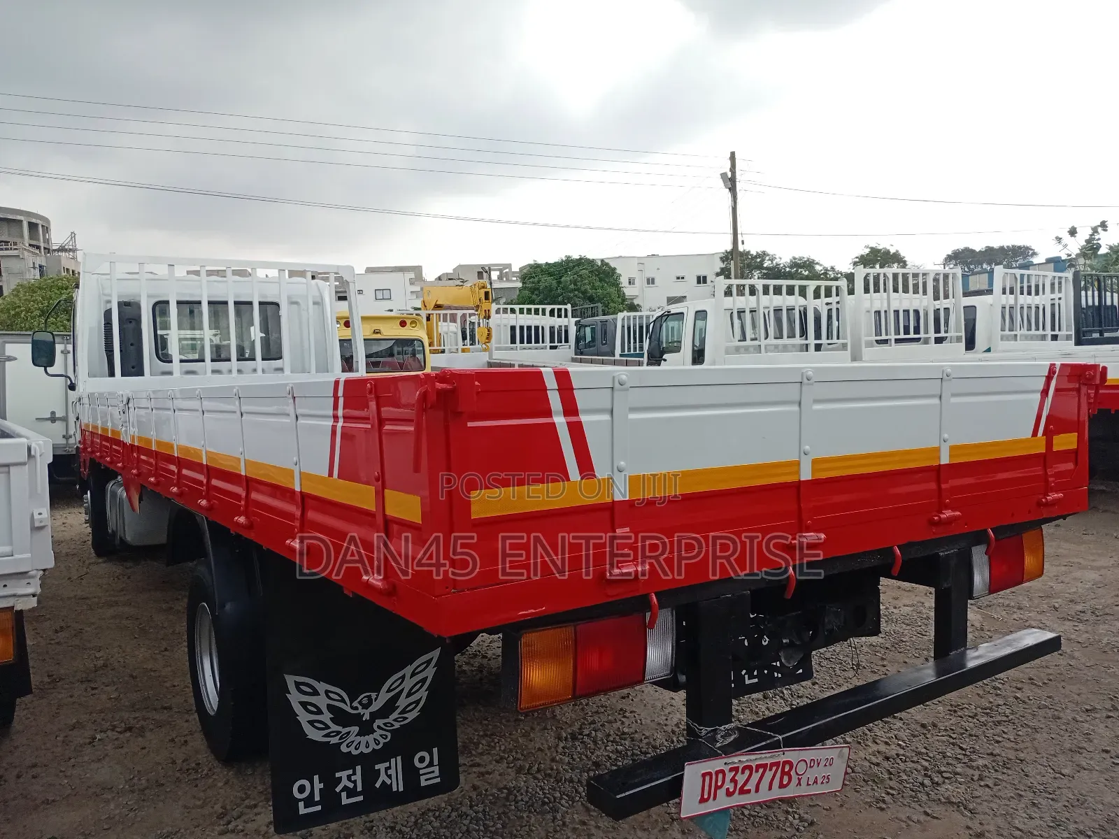 Hyundia 5 Tons ( Eight Holes)