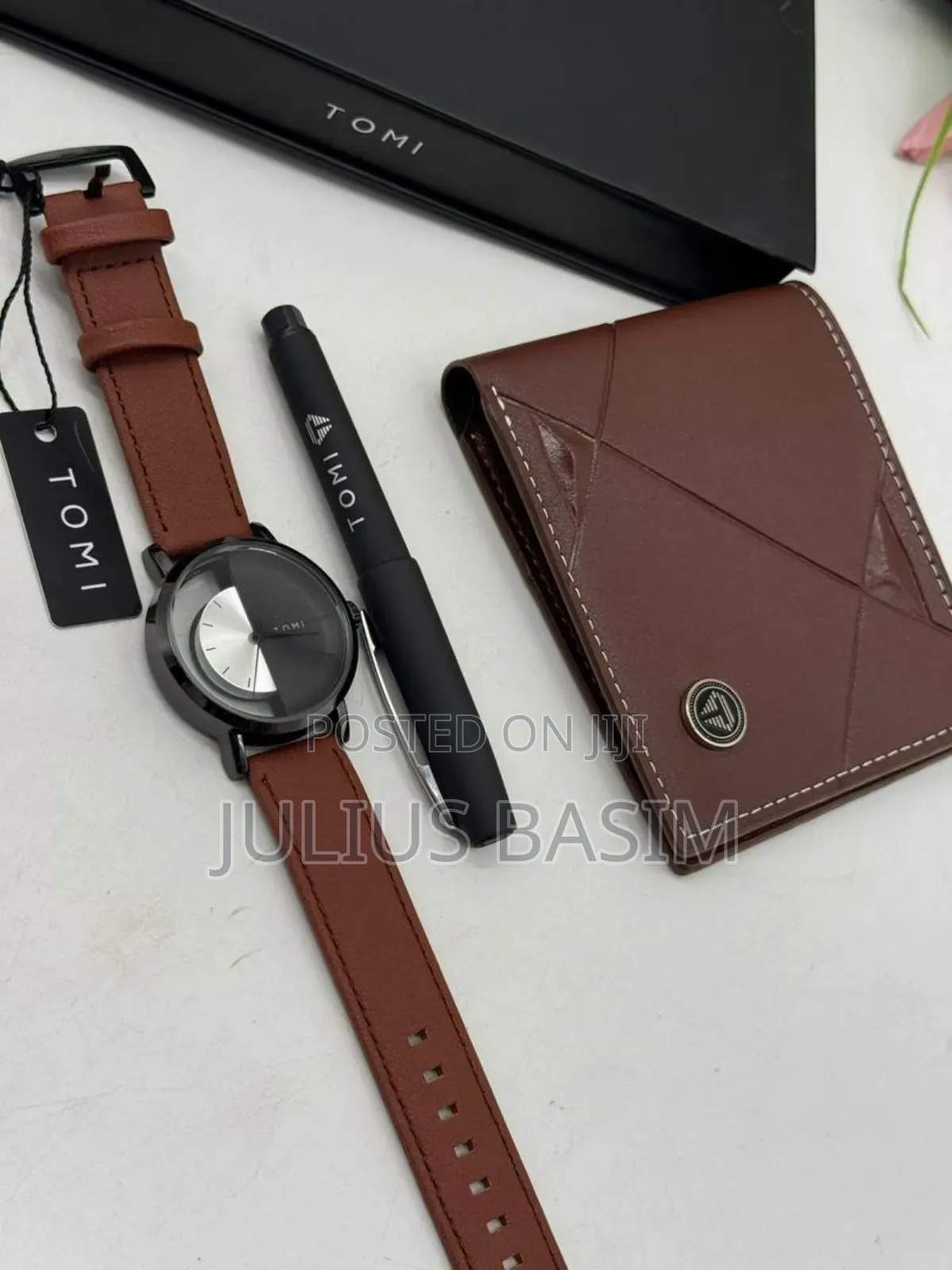 Tomi Watch With Wallet and Pen in Box