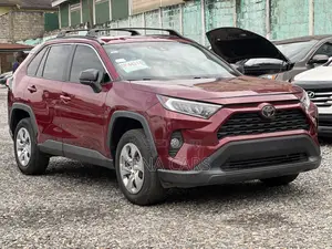 Toyota RAV4 XLE AWD 2020 Red