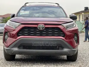 Toyota RAV4 XLE AWD 2020 Red