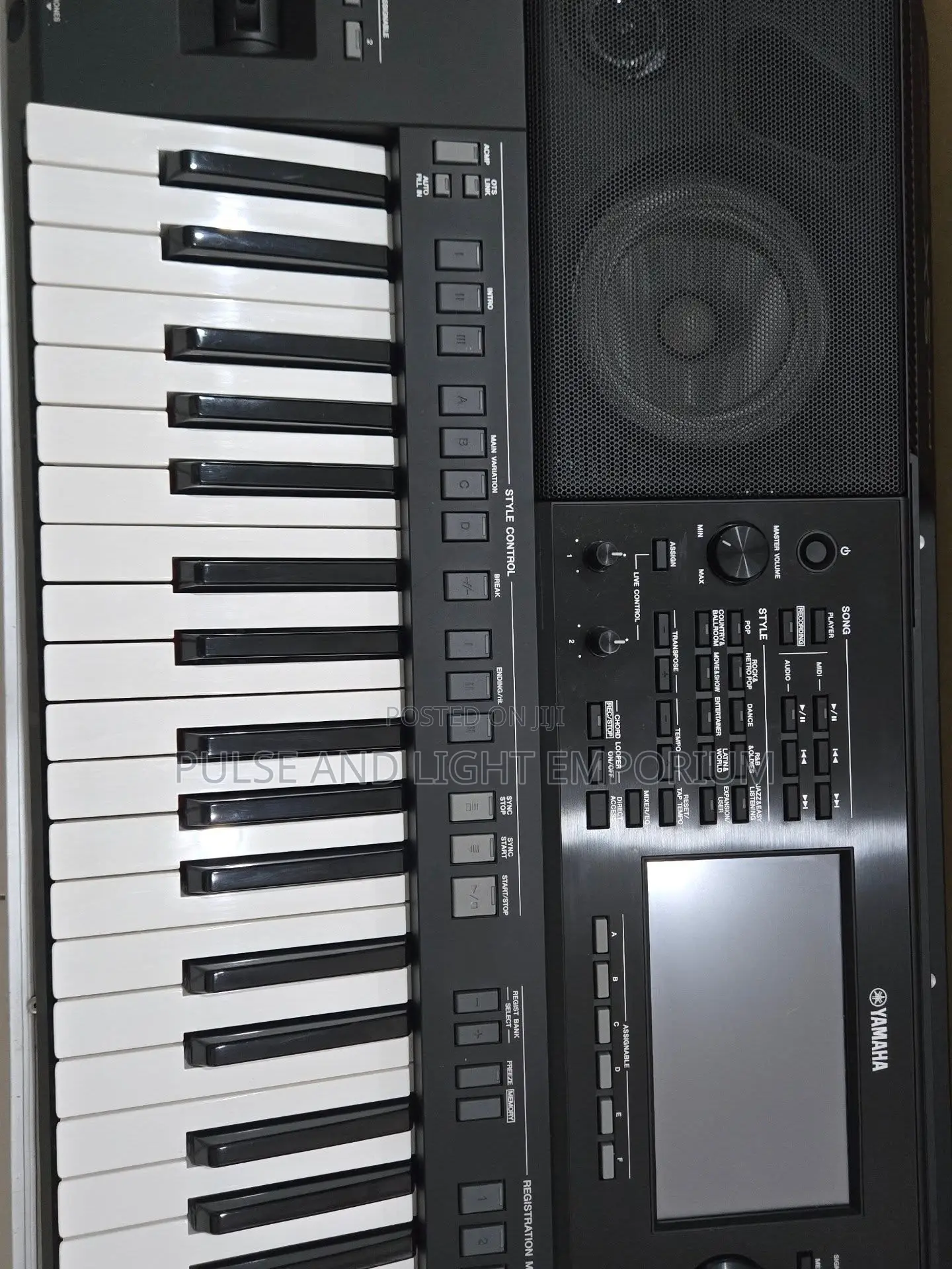 Yamaha PSR-Sx920 61-Key Professional Arranger Workstation(Keyboard)